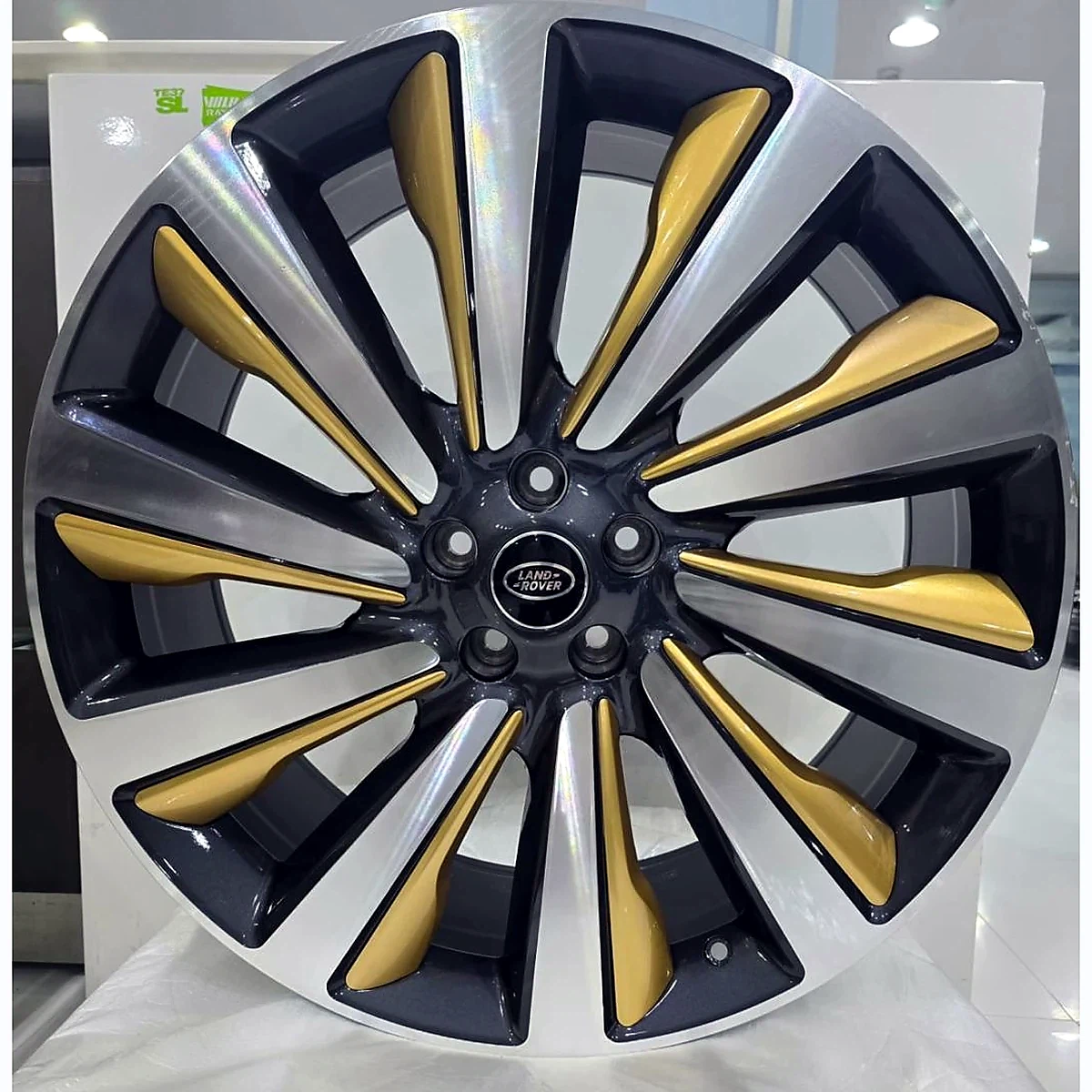 1004 23-inch GM wheel
